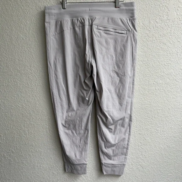 Athleta Joggers Gray Pull-on Pants Drawstring Women’s Size 12P - Picture 6 of 15